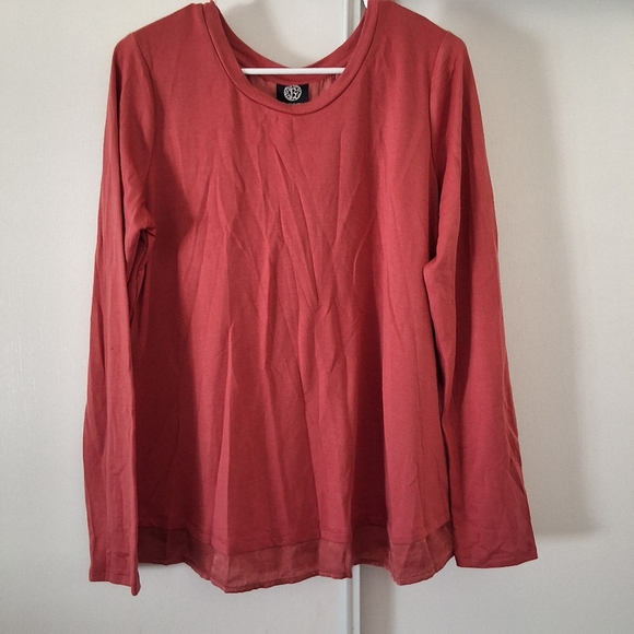 Bobeau Women's Satin Blouse Long Sleeeves Size - Picture 3 of 12